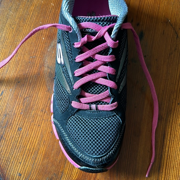 Skechers Sport Tennis Shoes - Picture 14 of 14